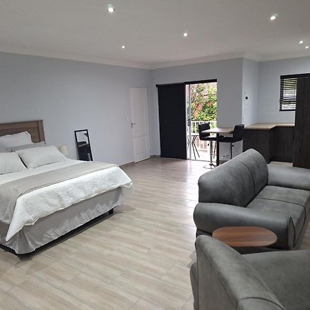 Skyline Unit2 Appartement Edenvale Buitenkant foto